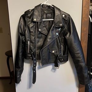 Faux leather cropped jacket